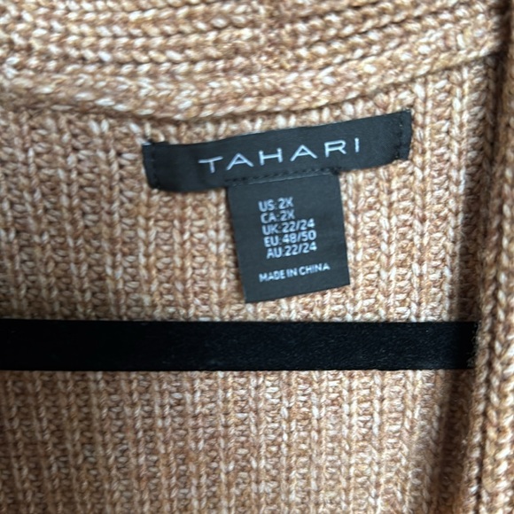 Tahari Super Soft Camel Knit Belted Vest size 2X - Picture 2 of 5